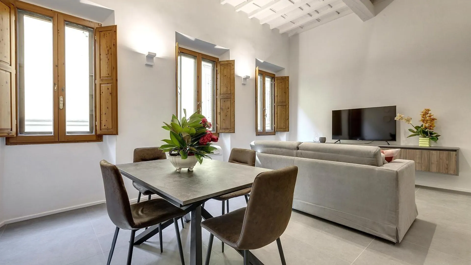 Venere & Zefiro Apartments By Mamo Florence Italy