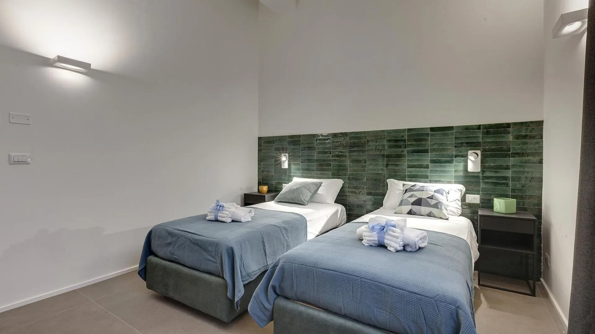 Venere & Zefiro Apartments By Mamo Florence Italy